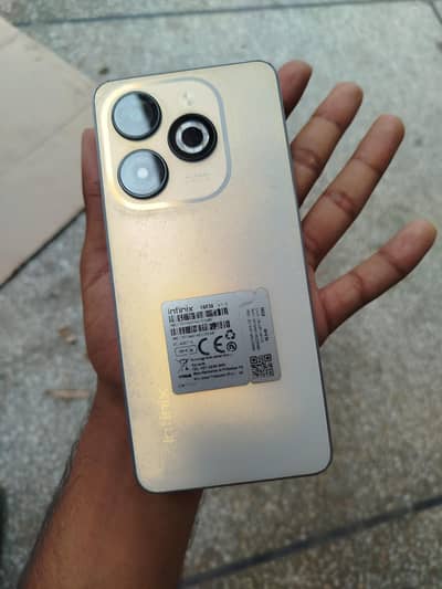 Infinix Smart 8 4+4/64