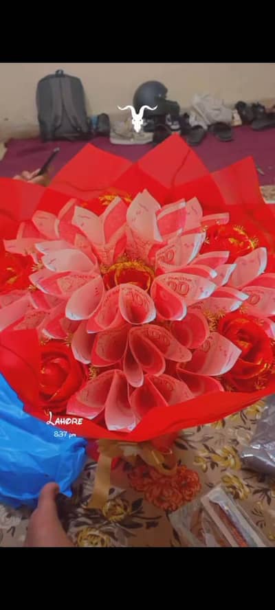 FLOWER BOUQUET MONEY