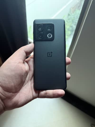 One Plus 10 Pro