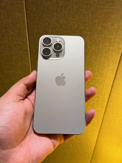 Apple iPhone 15 Pro Max