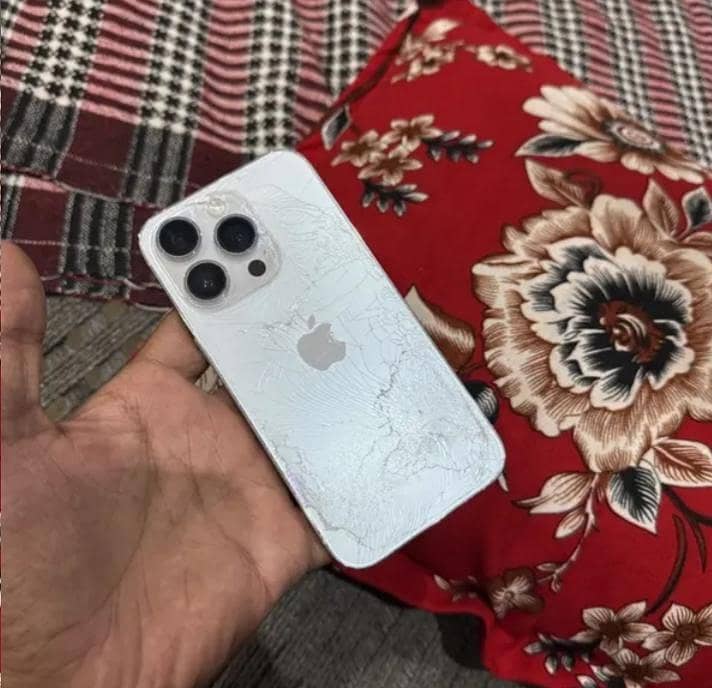 Apple iPhone 14 Pro Max 1