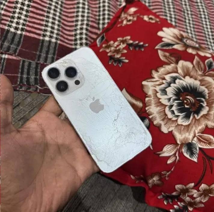 Apple iPhone 14 Pro Max 2