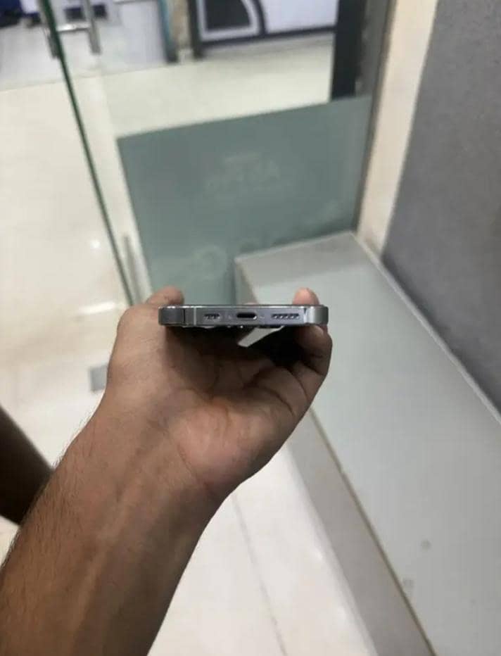Apple iPhone 14 Pro Max 4