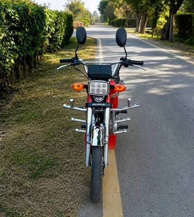Honda 125cc model 2010 urgent for sale call