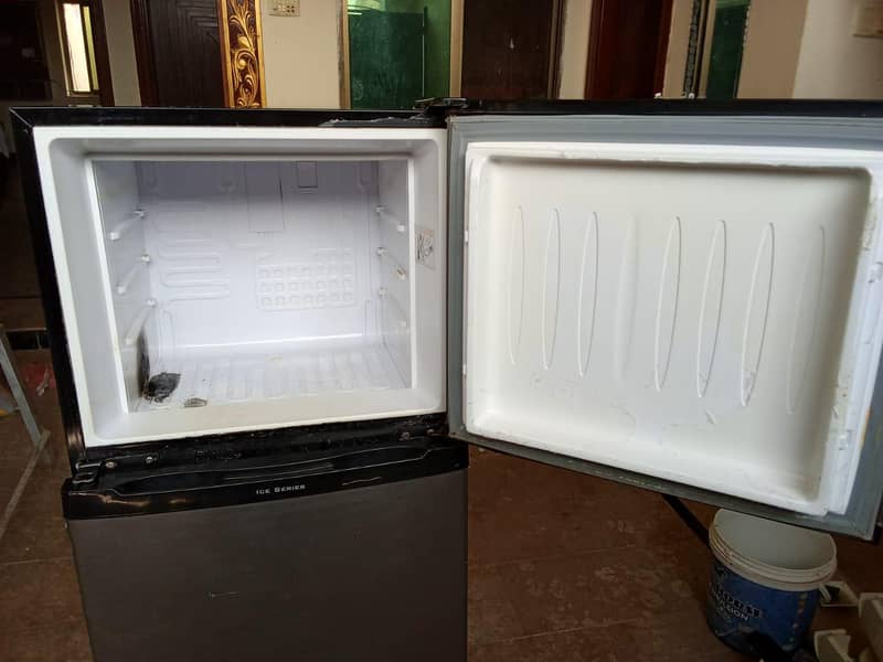 refrigerator 4