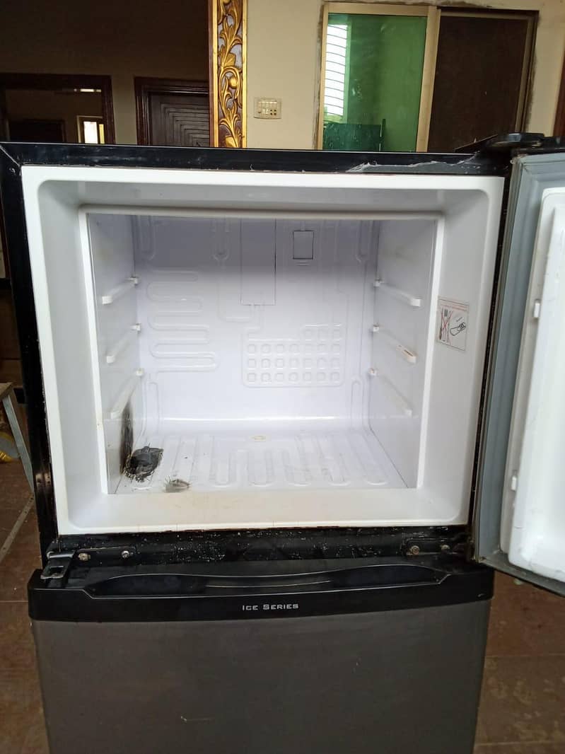 refrigerator 5