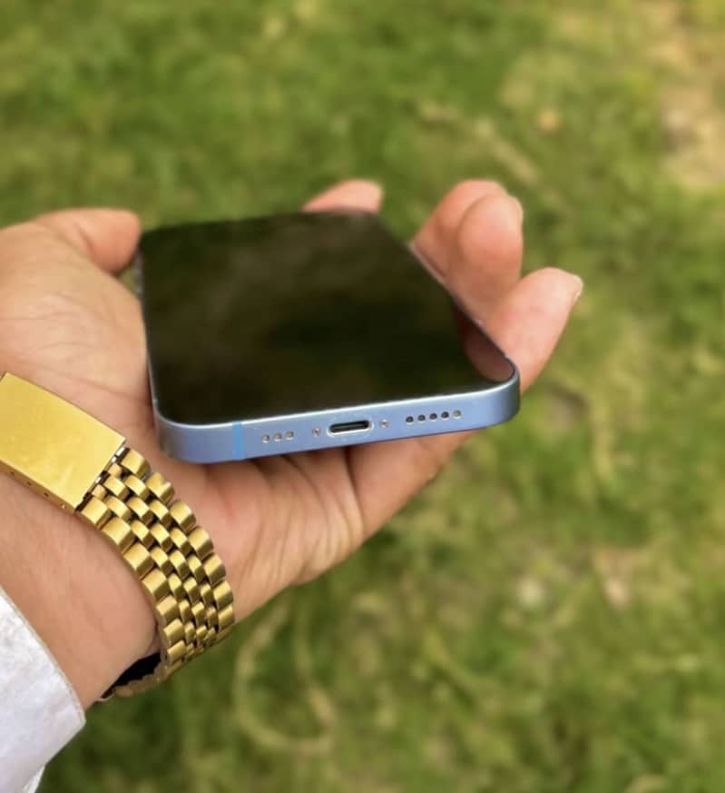 Apple iPhone 14 1