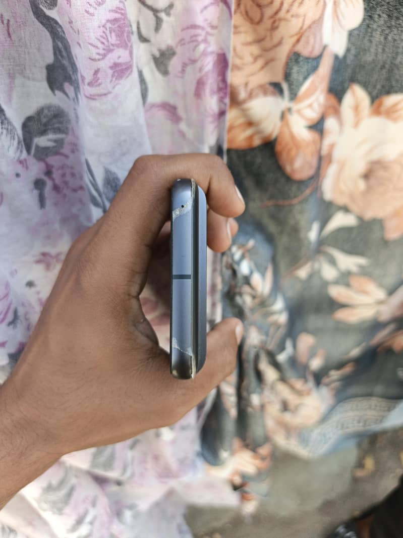 Google Pixel 8 5