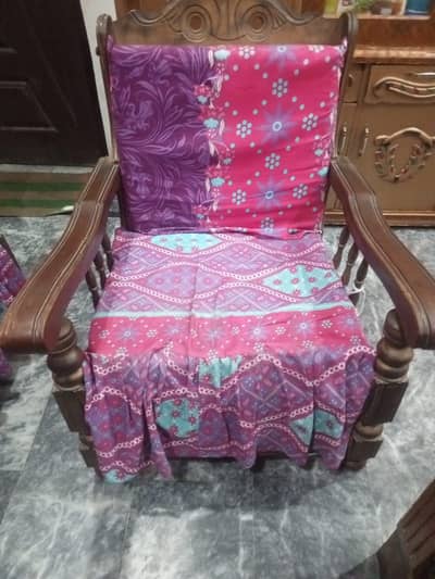 lakri ka sofa condition 10/10