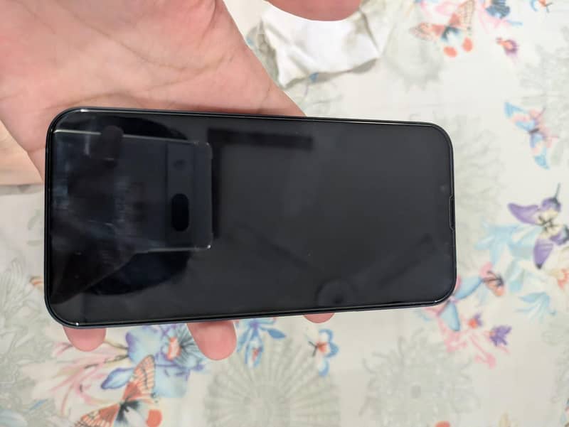 Apple iPhone 13 (with box) 8