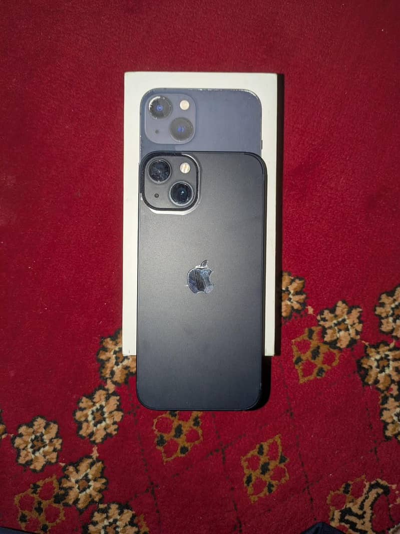 Apple iPhone 13 (with box) 12