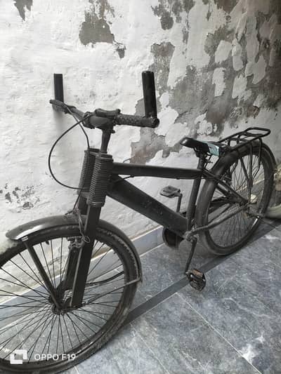A good condition 3 year's used cycle