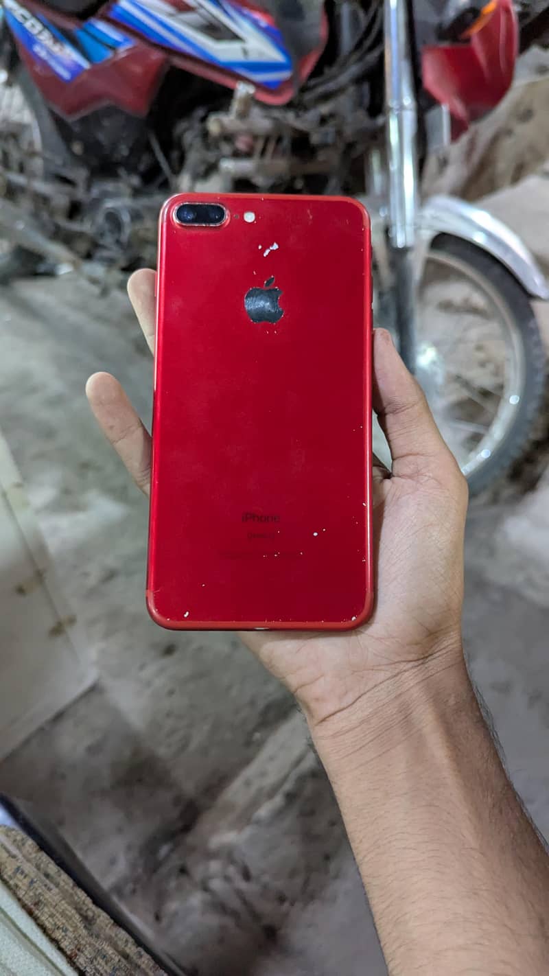 Apple iPhone 7 Plus 0