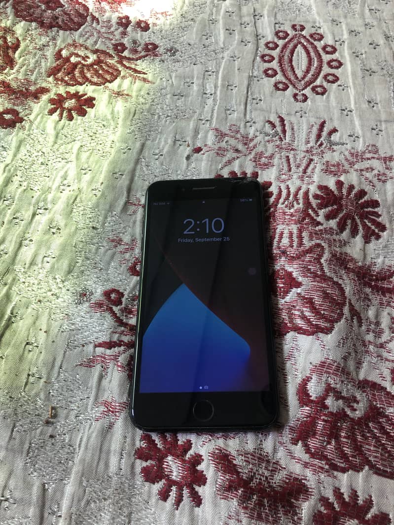 Apple iPhone 7 Plus 1