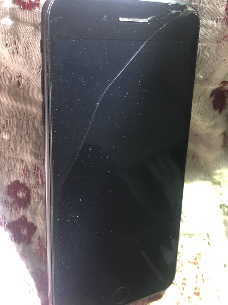 Apple iPhone 7 Plus 3