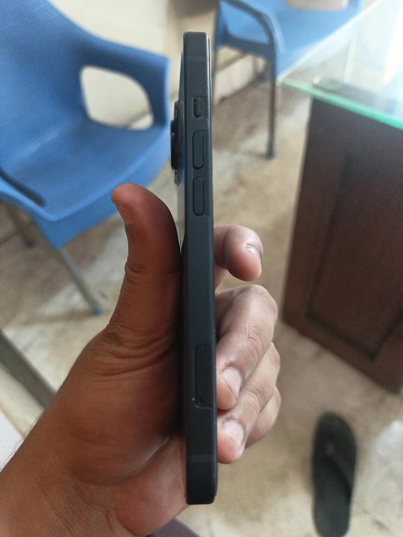 Apple iPhone 14 2