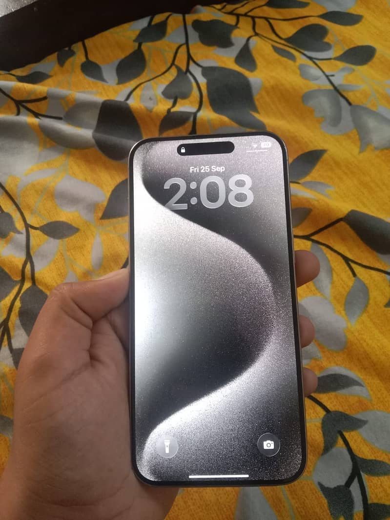 Apple iPhone 15 Pro Max 5