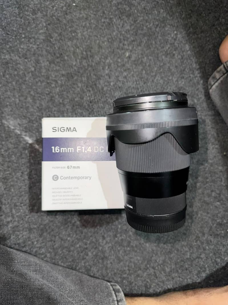 Camera with Lenes 9
