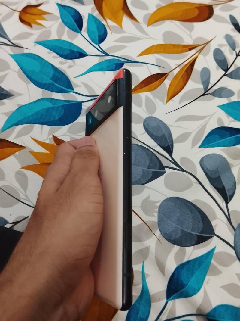 Google Pixel 6 3