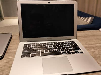 MacBook Air 2017 Model | Urgent Sale
