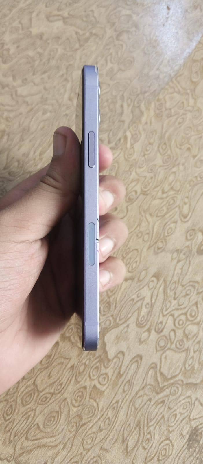 Apple iPhone 12 1