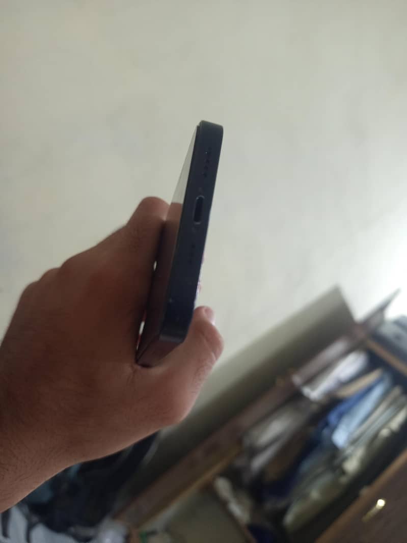 Apple iPhone 12 2