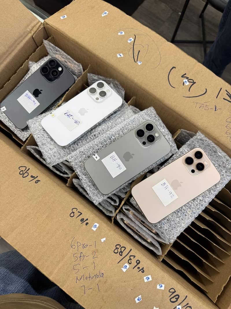 Apple iPhone 16 Pro 0