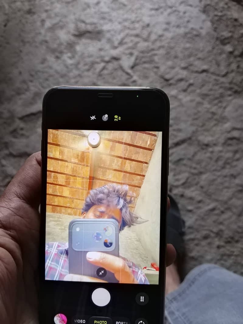 Apple iPhone 11 Pro Max 10
