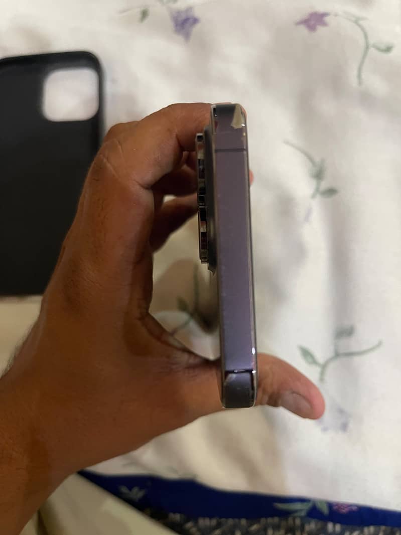 iPhone 14 pro max 0