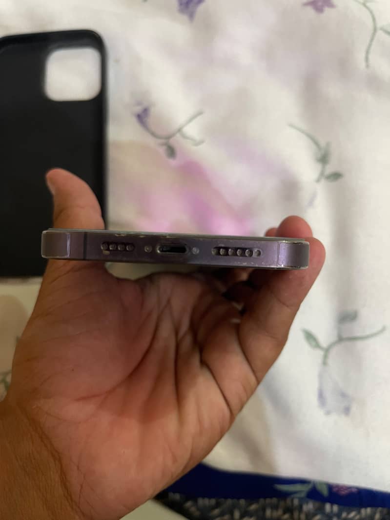 iPhone 14 pro max 3