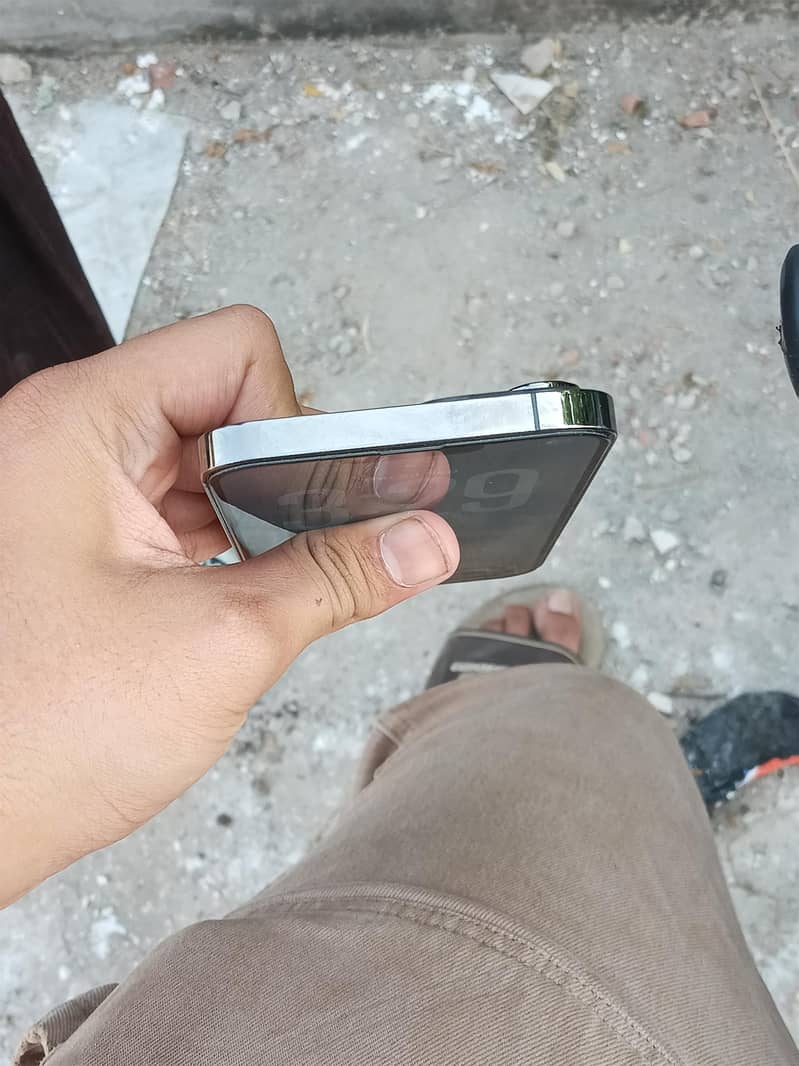 Apple iPhone 13 Pro Max 5