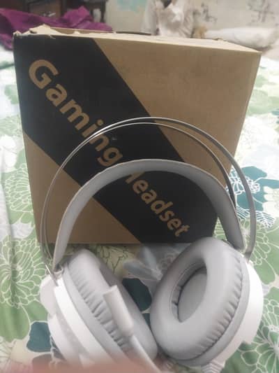 gaming headphoe
