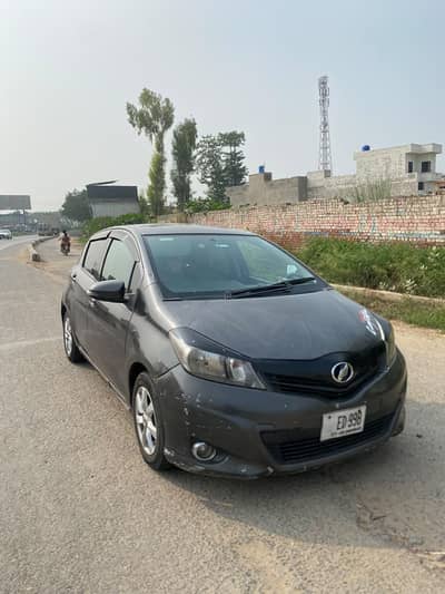 Toyota Vitz 2011