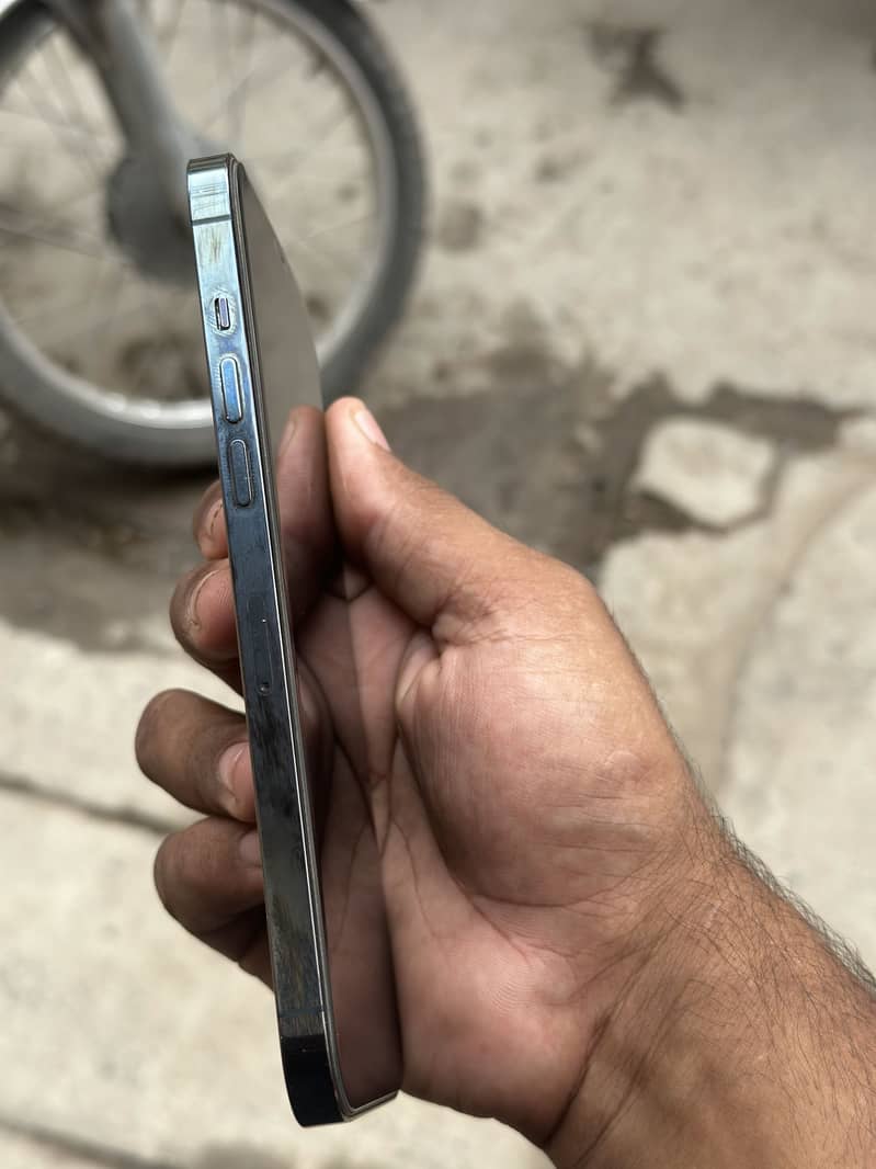 Apple iPhone 12 Pro Max 5