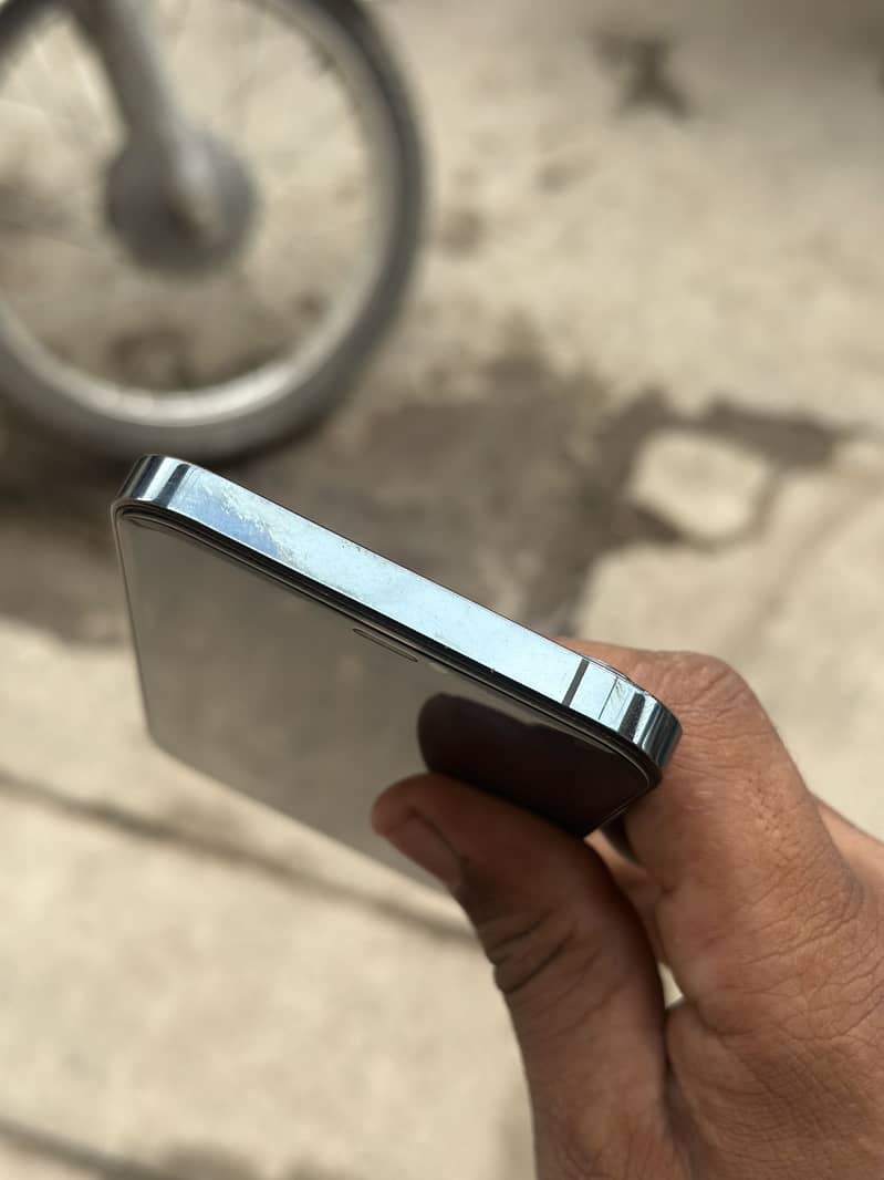 Apple iPhone 12 Pro Max 6