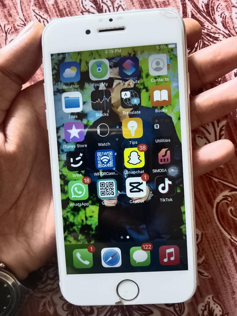 Apple iPhone 7 1