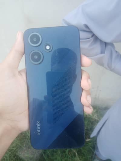 Infinix Hot 30 Play
