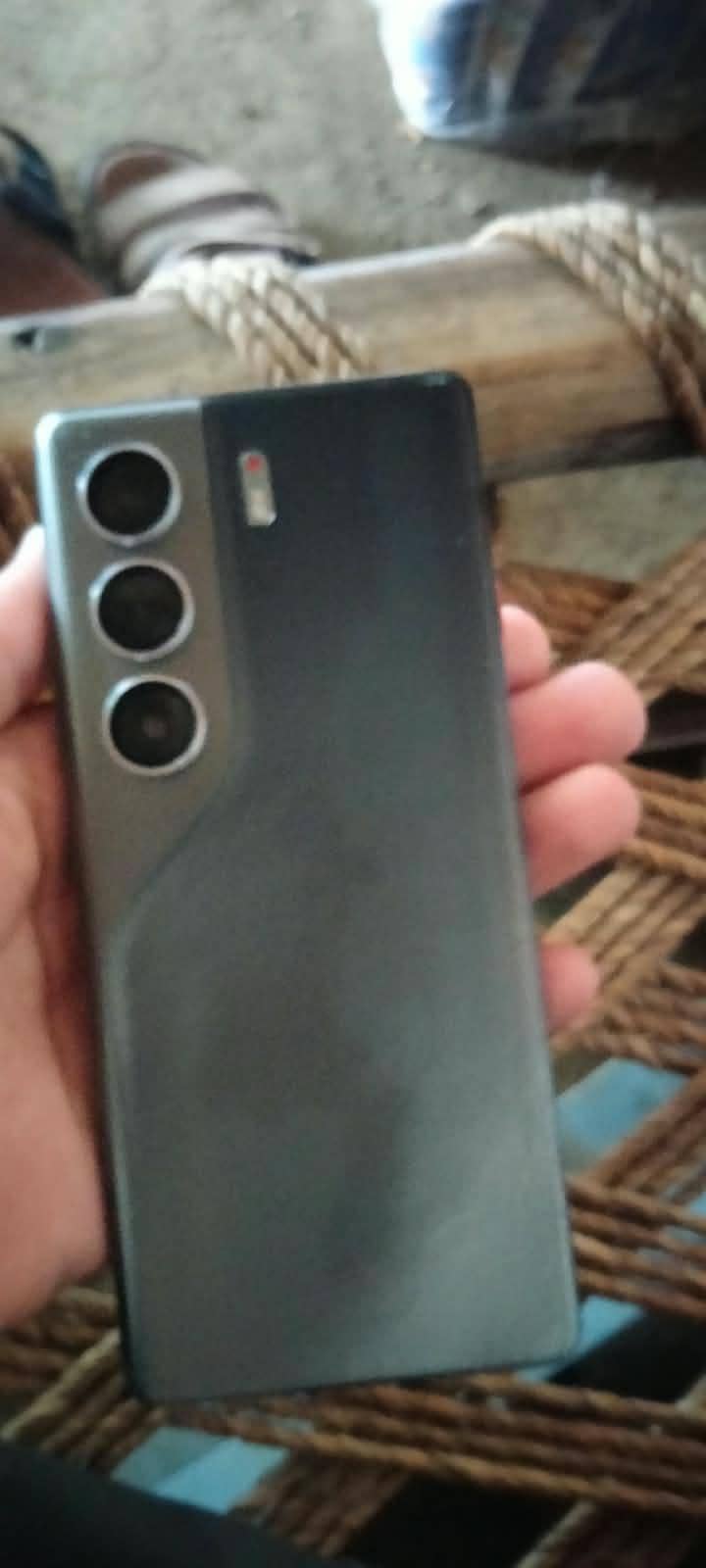 Tecno CAMON 40 Pro 1