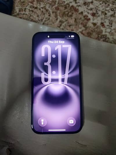 Apple iPhone 16