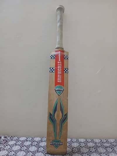 gray nicollas cricket bat