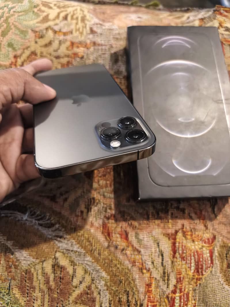 Apple iPhone 12 Pro 2