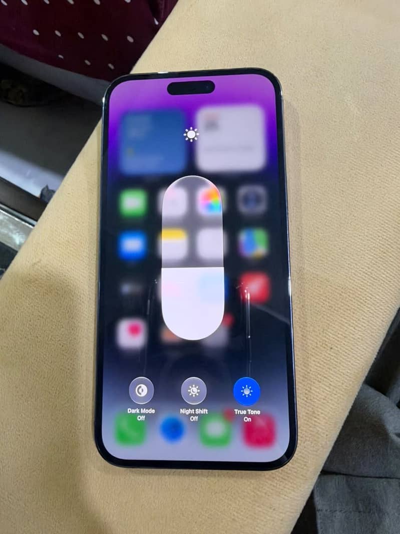 Apple iPhone 14 Pro Max 6