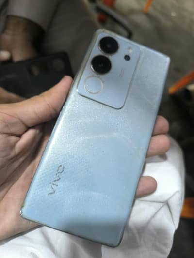 Vivo V29