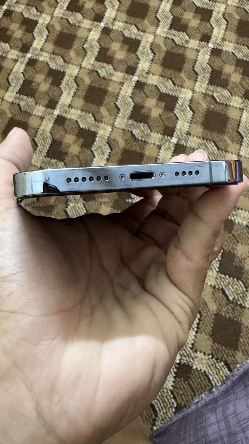 Apple iPhone 13 Pro Max 3