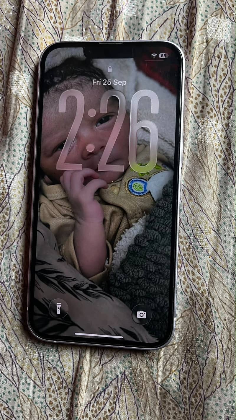 Apple iPhone 14 5