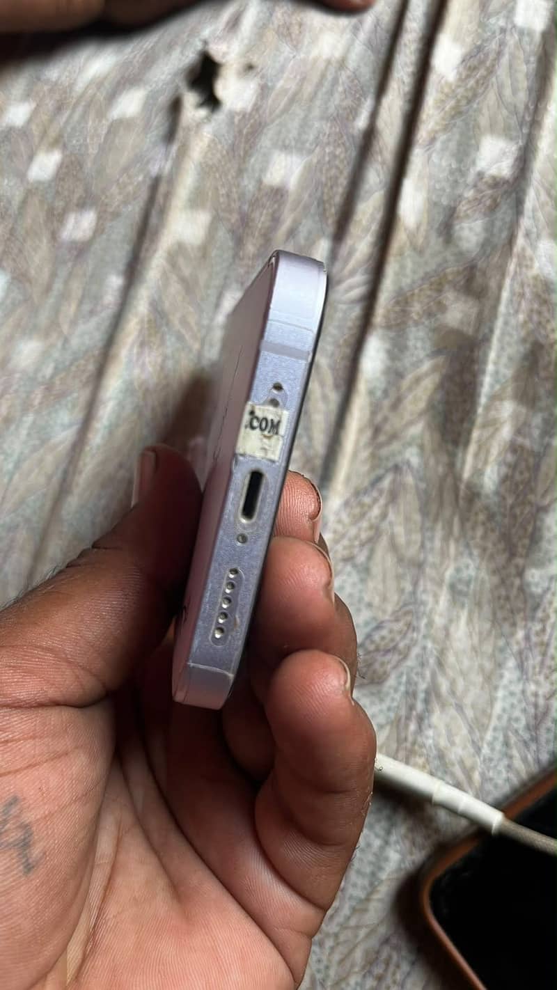 Apple iPhone 14 7