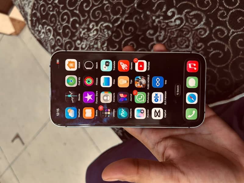 Apple iPhone 13 3