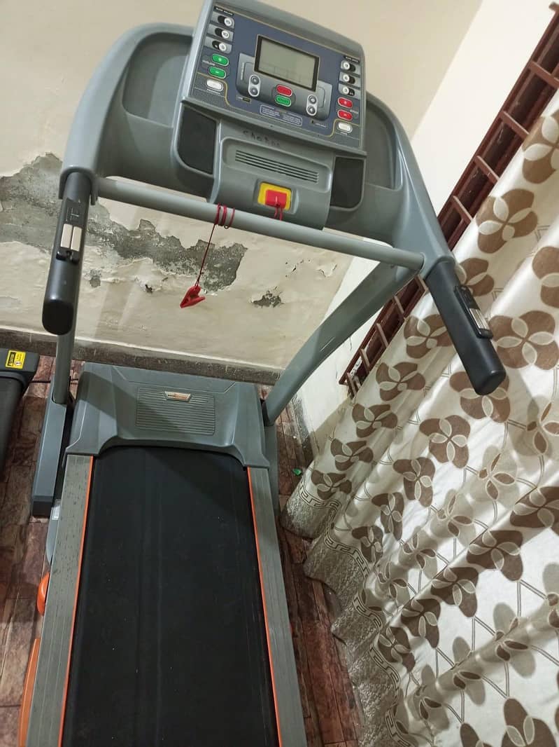 running machine good condition 4