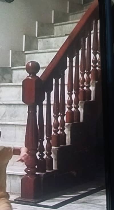 Wooden railing in pure sheesham for sale in best quality