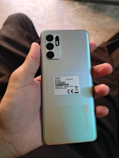 OPPO Reno6